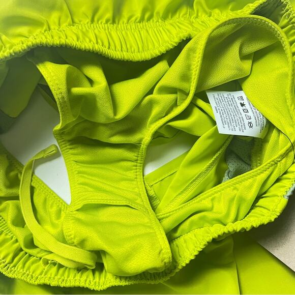 Nike Women’s Sporty Athletic Gym Wear Running  Dri-FIT Tempo Shorts  Size S - Picture 6 of 12